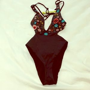 Antonio Melani once piece bathing suit size SM